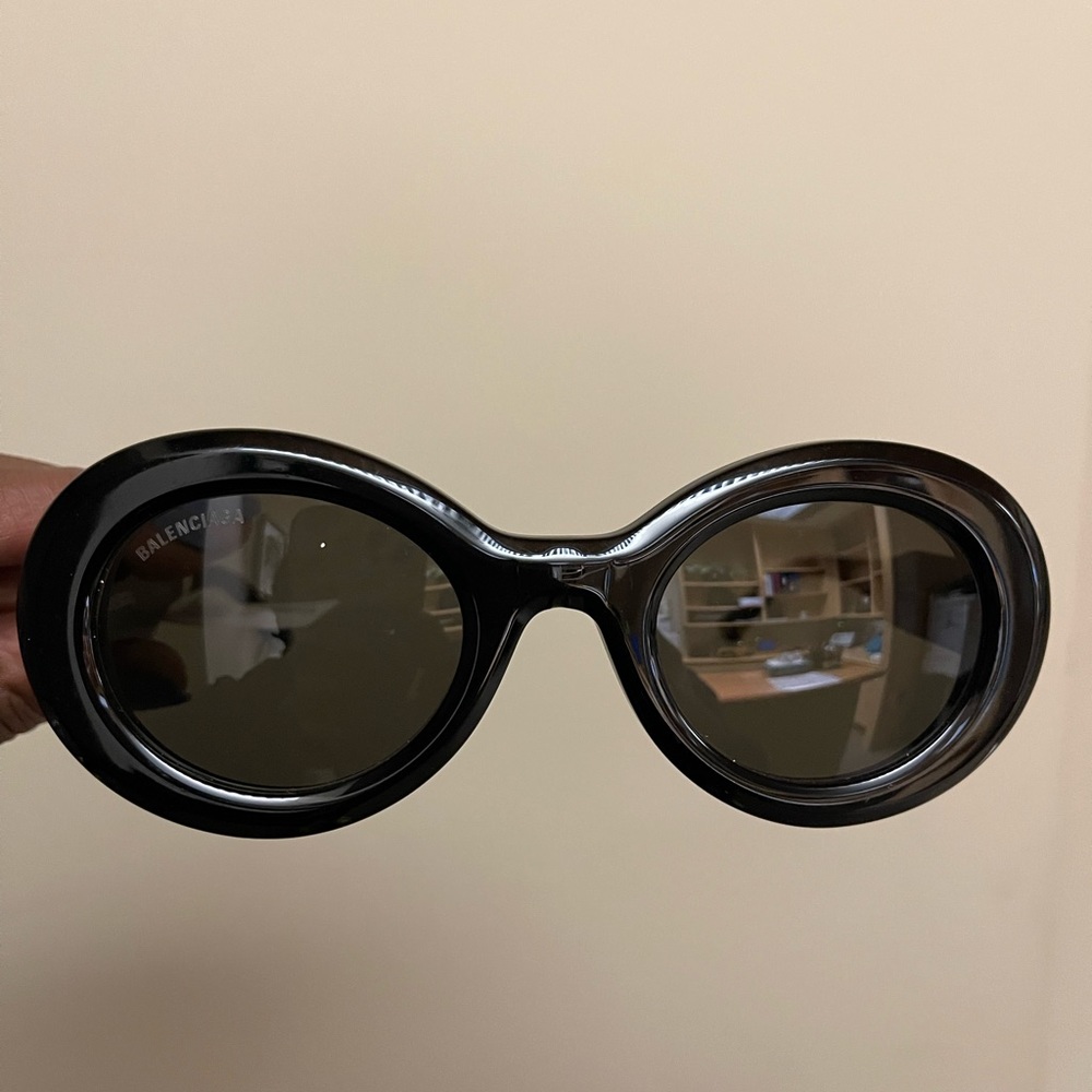 Black BALENCIAGA round frames